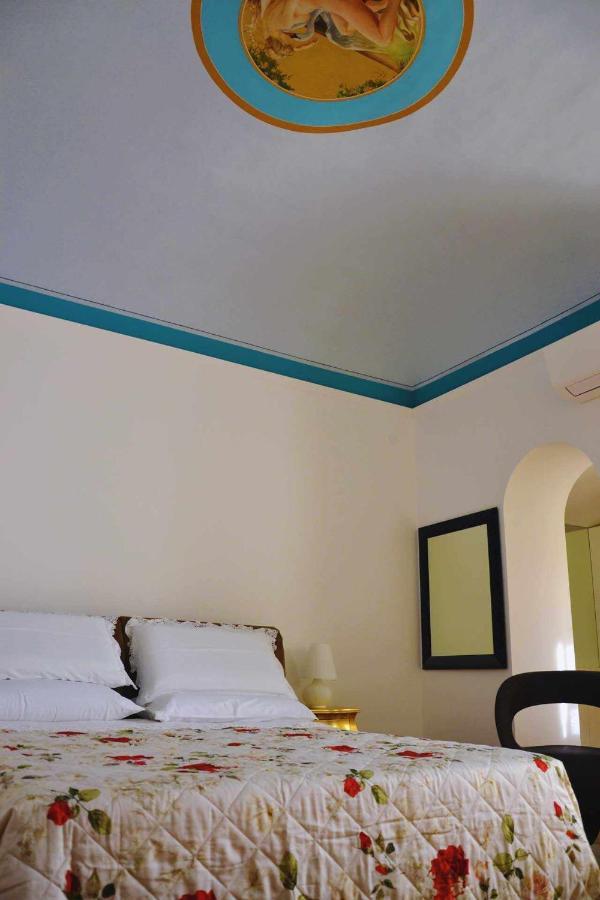 Beb Cornelia Bed & Breakfast Atri Dış mekan fotoğraf